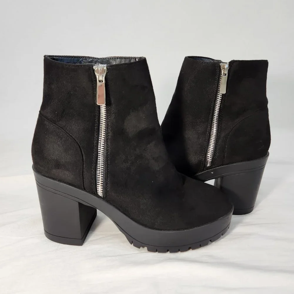 FRENCH CONNECTION Black Jasmine Lug Sole Vegan Side Zip Booties Size 8 LIKE NEW! - Picture 7 of 16